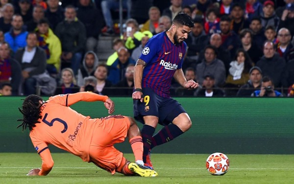 El inexistente penal que pitaron a favor del Barcelona ante Lyon: Messi marcó a lo Panenka