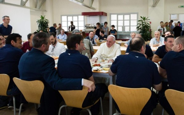 Revelan el menú 'celestial' del papa Francisco en México