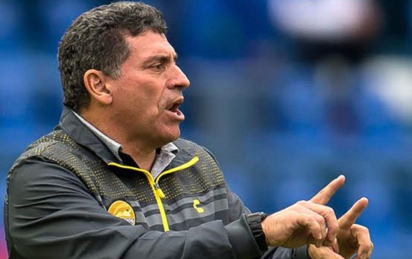 Luis Fernando Suárez queda fuera del Dorados en México