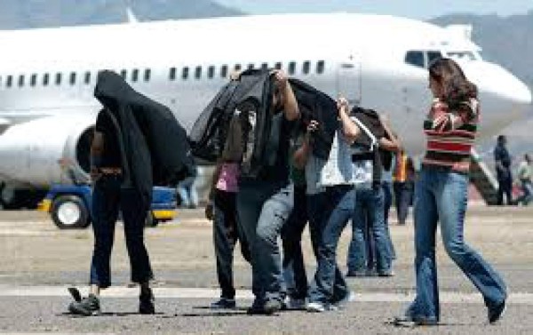 Más deportados, esta vez 145 hondureños llegaron hoy de EEUU