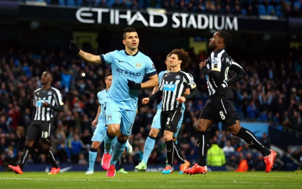 Manchester City destroza al Newcastle y amenaza al Barcelona