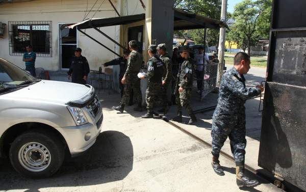 En 70 días trasladan a los primeros reos