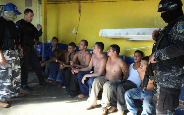 Caen cabecillas de la mara 18 en operativo