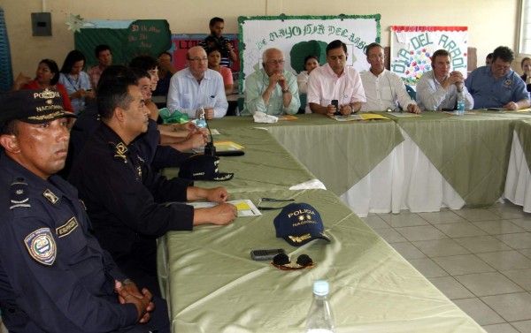 Congresistas de EUA hacen visita al sector Chamelecón
