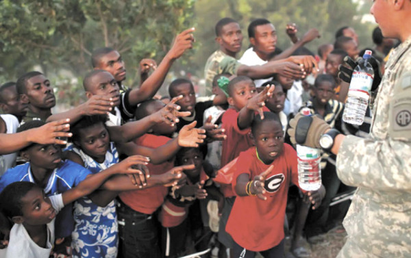 Saqueadores frenan entrega de alimentos