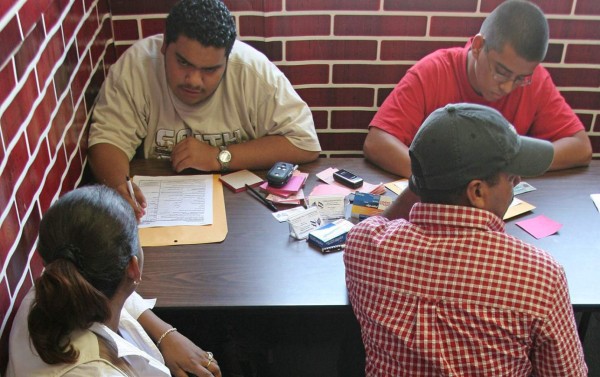 Sería 'devastador' perder el TPS, dicen hondureños en EEUU