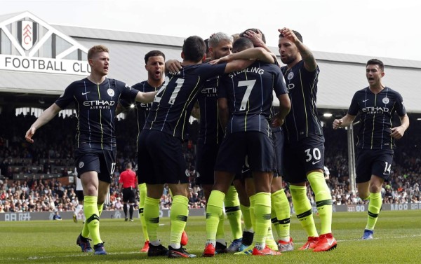 Manchester City vence al Fulham y recupera el liderato de la Premier League