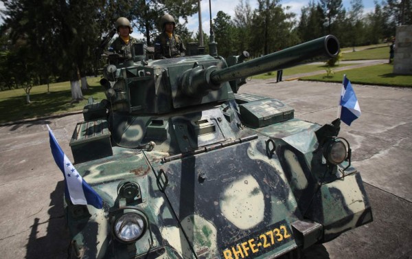 Fuerzas Armadas de Honduras festejan los 225 años del natalicio de Francisco Morazán