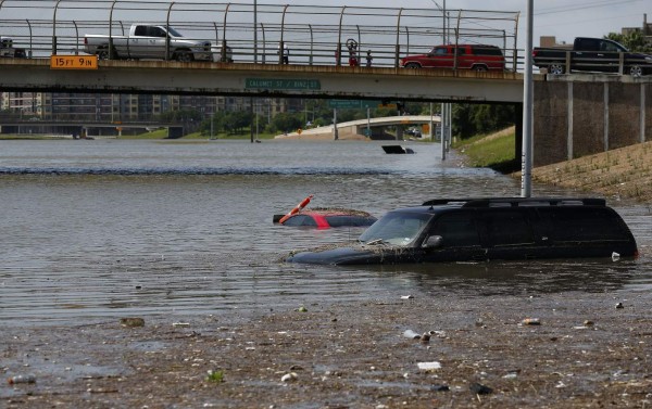 Víctimas por temporal en el sur de EUA ascienden a 17