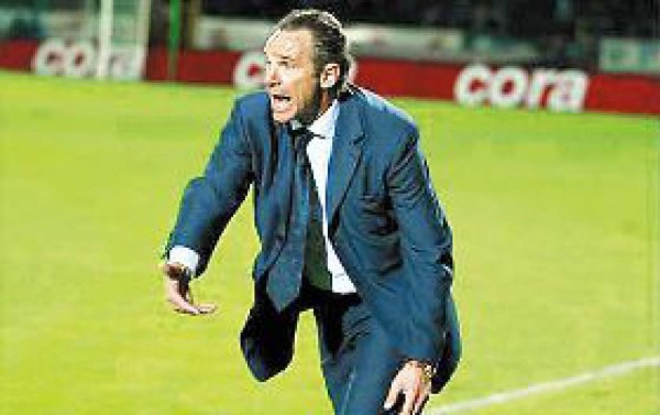 Ex Juve dice que no es gay