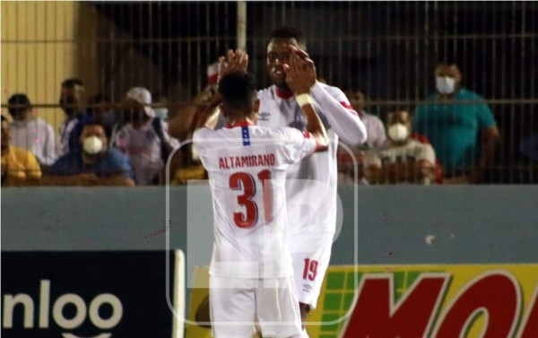 Olimpia golea, se sube a la cima y hunde más al Victoria en el Torneo Apertura 2021