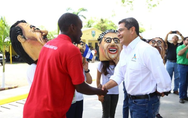 Juan Orlando inaugura obras en el norte de Honduras