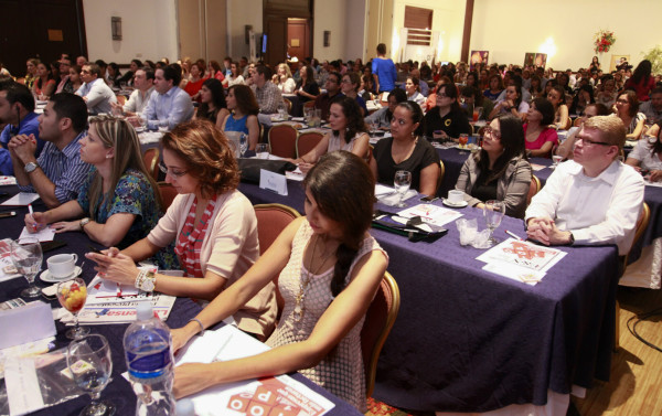 Venderle a las mujeres es clave en los negocios: Bridget Brennan