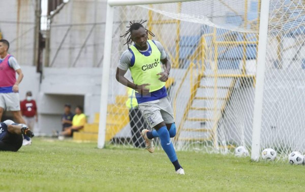 Alberth Elis entrena a todo vapor con la selección de Honduras