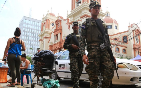 Fusina refuerza la seguridad por pago del decimocuarto