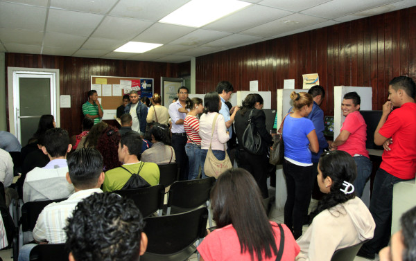 10,000 plazas de trabajo se generarán en tres meses