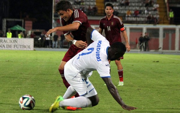 Honduras vuelve a perder amistoso contra Venezuela