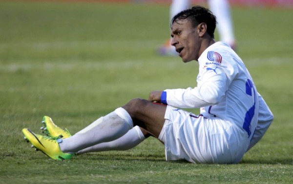 Salida de Javier Portillo de Olimpia fue por saludar a Marcelo Emanuelle