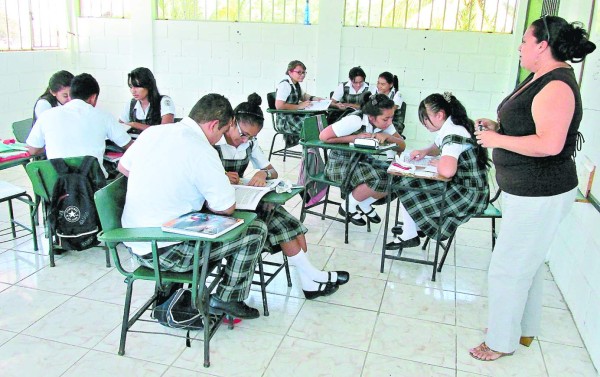 Evaluarán a bachilleres con modalidad semestral