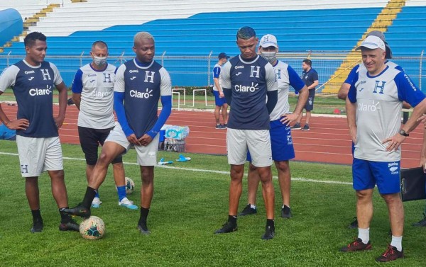 Honduras sigue entrenando con intensidad; Kevin Álvarez se unió a los trabajos