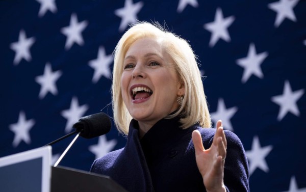 Gillibrand, primera mujer en abandonar la carrera demócrata a la Casa Blanca
