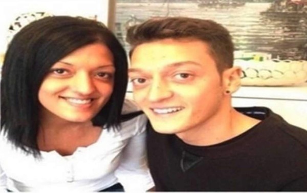 Los futbolistas y su doble femenino