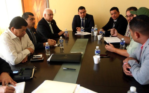 En marzo estará borrador del Reglamento Estudiantil