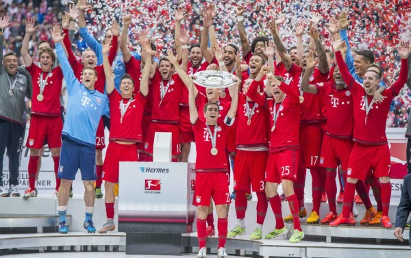 El Bayern festeja el título de la Bundesliga con triunfo