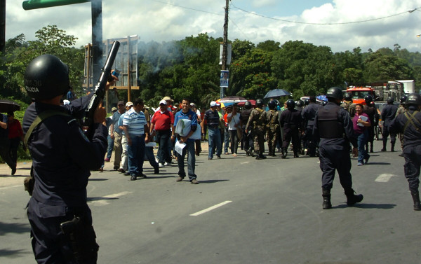 En desalojo termina protesta de maestros