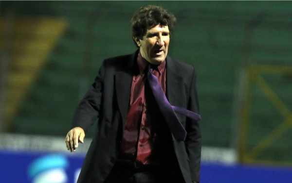 Héctor Vargas y su pésima reacción ante los medios