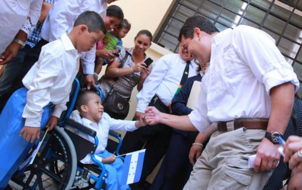 Hernández dice ha encontrado apoyo latinoamericano para seguridad en Honduras