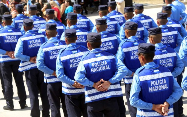 Cancelarán a 70 policías y denunciarán a mil en el Ministerio Público