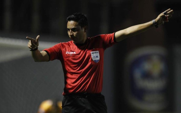 Árbitro hondureño Said Martínez pitará la final de la Copa Oro 2021 entre EUA y México