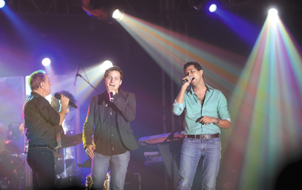 ¡Y volamos fuera de este mundo!...