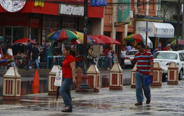 Lluvias continuarán afectando el territorio nacional