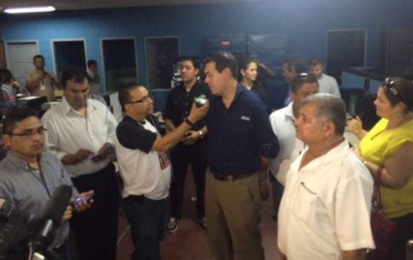 Ministro del Trabajo conoce demanda de empleados de diario Tiempo