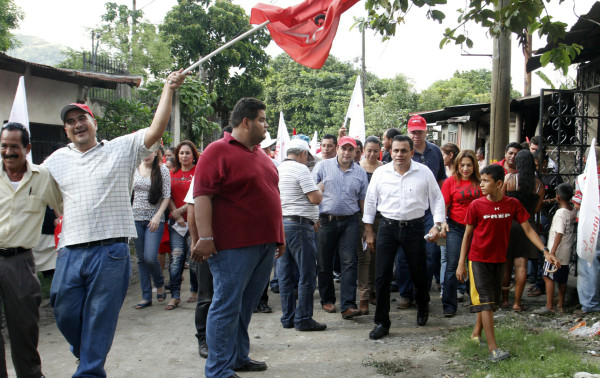 Toñito Rivera llevó abogados y médicos a Armenta
