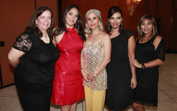 Escuela Internacional Sampedrana festeja la Navidad