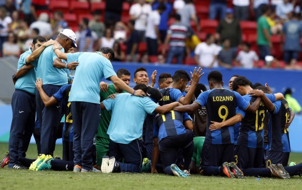 Diario El País de España destaca a Honduras como 'la eterna cenicienta'