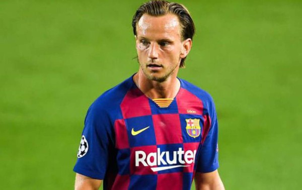 Oficial: Rakitic deja el Barcelona y vuelve al Sevilla