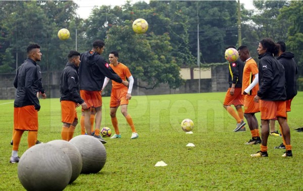 Real España calienta para el segundo duelo de la final ante Motagua