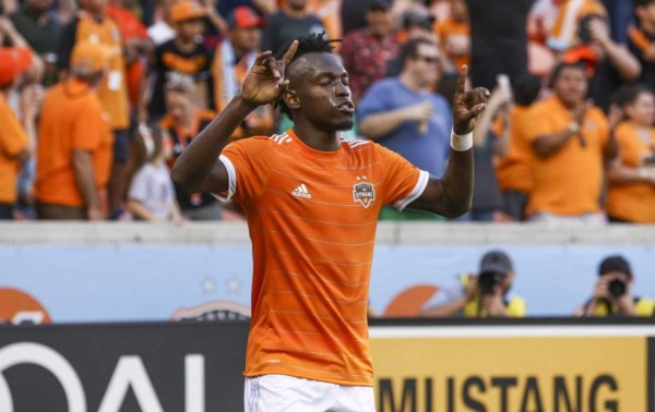 Houston Dynamo quitó a Alberth Elis de las promociones