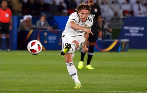 Luka Modric marcó un golazo de zurda ante el Al Ain.