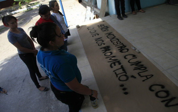 Normalistas temen el cierre de su escuela en San Pedro Sula