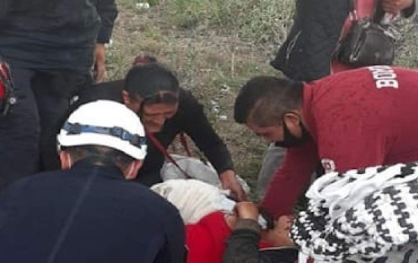 Hondureña pierde brazo tras caer de La Bestia en México