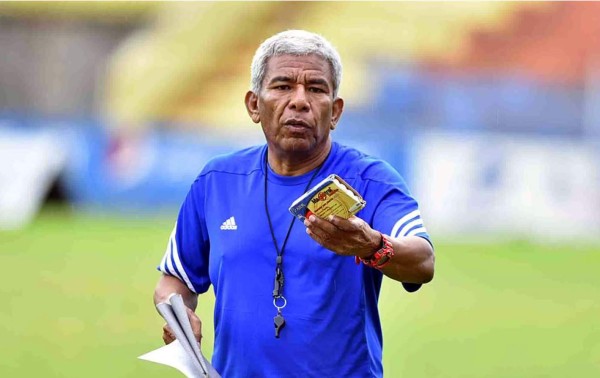 Héctor Castellón: 'Hay que tomar a la Selección con mucha seriedad'