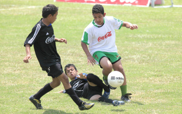 La EIA celebró su primer triunfo en la Copa
