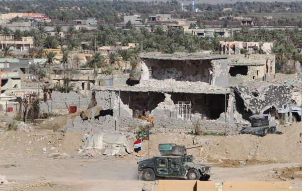 Iraquíes consolidan avance conta Isis