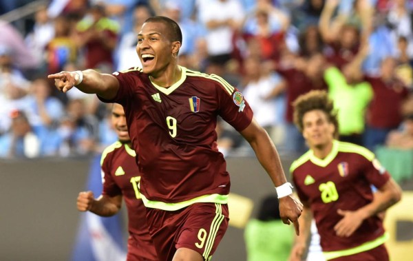 Venezuela se mete en cuartos y deja a Uruguay en la lona