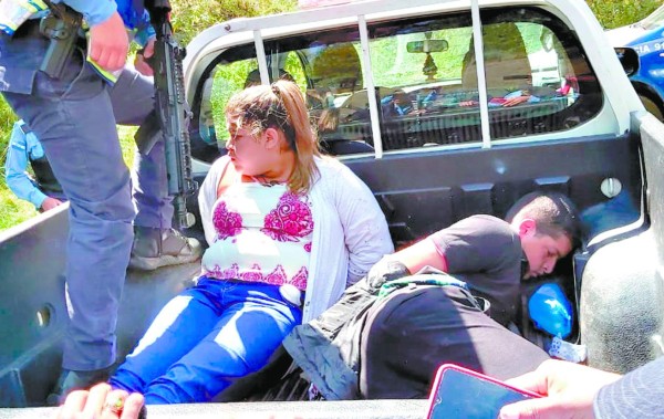 Caen tras disparar contra mototaxi en Valle de Ángeles